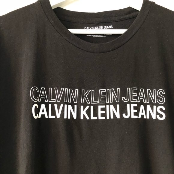 Calvin Klein T-Shirt - Picture 2 of 4